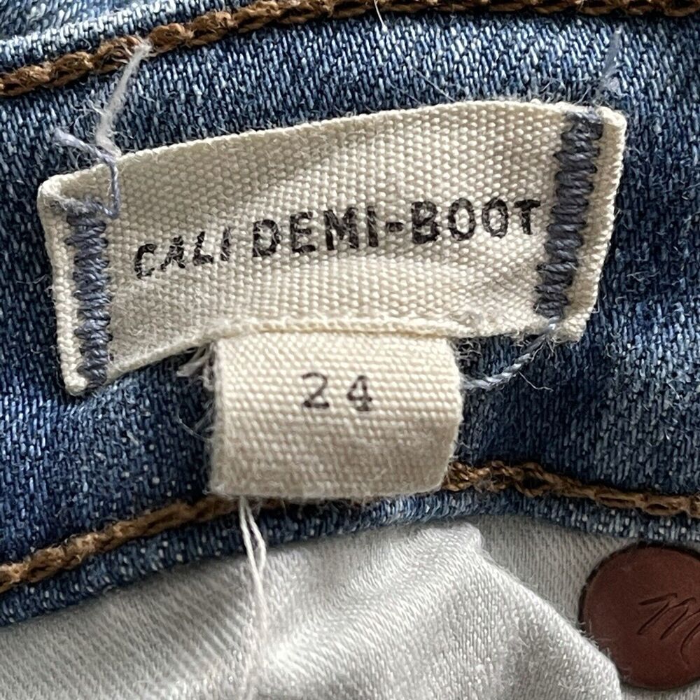 Madewell SZ 24 Cali Demi-Boot Jeans Button-Fly Mid-Rise Distressed Whiskered - Picture 9 of 11